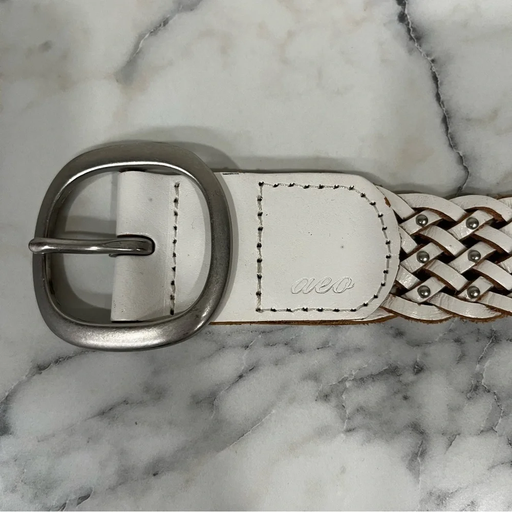 Vintage Y2K AEO distressed white woven braided leather belt silver studs S/M